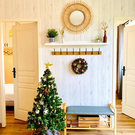 Semesterbostad Clair De Lune *